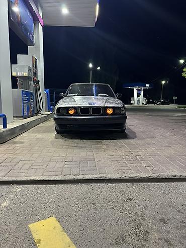авто полироль: BMW 5 series: 1990 г., 2.5 л, Механика, Седан — 4