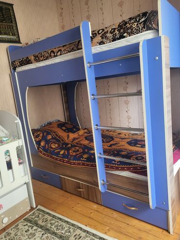 Детские двухъярусные кровати: Б/у, Для девочки и мальчика, С матрасом, С выдвижными ящиками, Турция