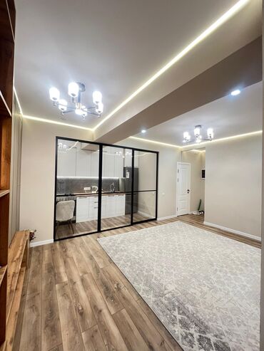 Продажа квартир: 3 комнаты, 70 м², Элитка, 3 этаж, Евроремонт