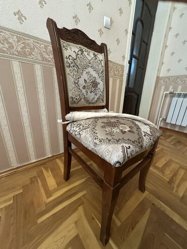 Masa və oturacaq dəstləri: Qonaq otağı üçün, Açılmayan, Oval masa, 8 stul -da lalafo.az — 8 Masa və oturacaq dəstləri: Qonaq otağı üçün, Açılmayan, Oval masa, 8 stul — 8