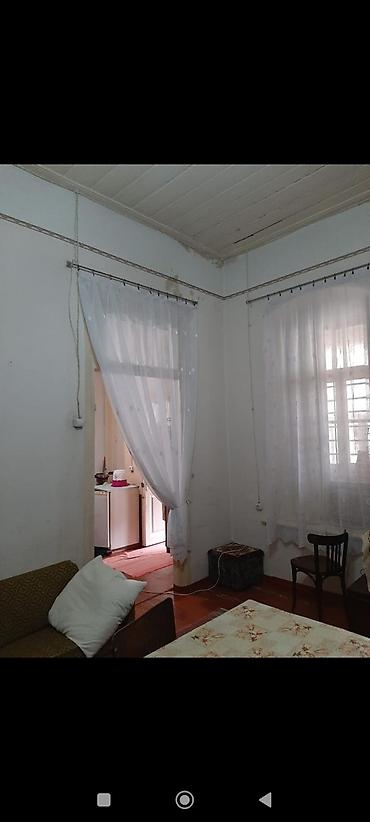 Köhnə tikili: 3 otaqlı, 63 kv. m, Orta təmir — 4
