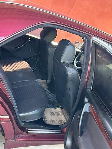 Mercedes-Benz: Mercedes-Benz C 180: 2 l | 1997 il Sedan — 8