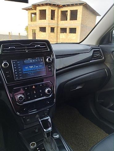 Ssangyong: Ssangyong Tivoli: 2020 г., 1.5 л, Автомат, Бензин, Кроссовер — 3