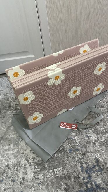 Детские ковры и коврики: Детский коврик Б/у, Развивающий, 200 * 150, Квадратный