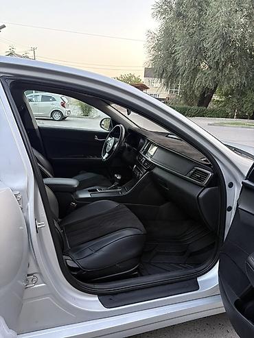 geely e5: Kia K5: 2017 г., 2 л, Автомат, Газ, Седан — 9