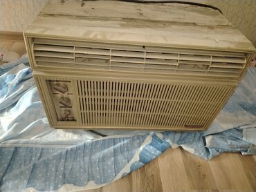 оконные кондиционеры в баку: Pəncərə tipli kondisioner - Korpus: klassik bej rəngdə, ön paneldə