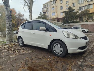 Honda: Honda Fit: 2008 г., 1.3 л, Вариатор, Газ, Хэтчбэк