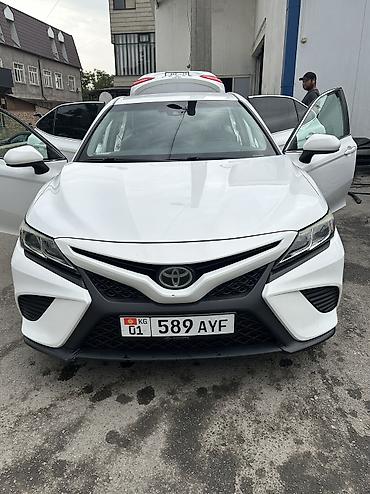 650: Toyota Camry: 2019 г., Бензин — 1