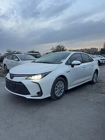 Продажа авто: Toyota Corolla: 2022 г., 1.8 л, Вариатор, Гибрид, Седан — 3