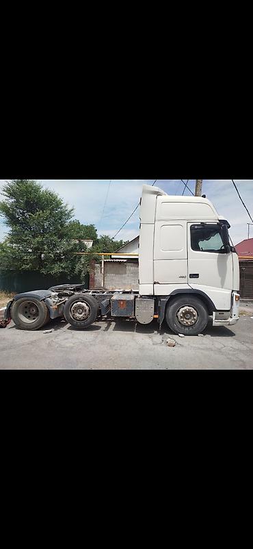 фура волво: Тягач, Volvo, Без прицепа — 3