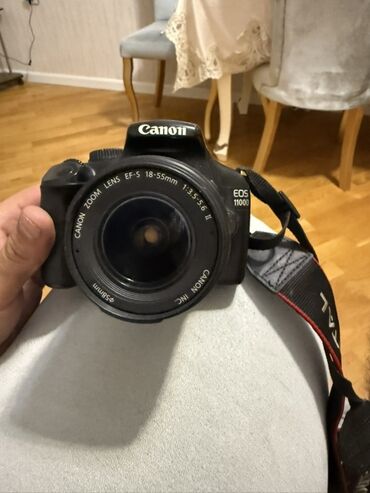 işlenmiş mikrovalnovka: Canon EOS 1100D fotoaparatı, 18-55mm EF-S obyektivi ilə təchiz
