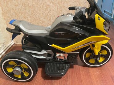 Uşaq üçün elektrik maşınları: Salam satılır ideal veziyyetdedir hershey tekerleri kapronlari