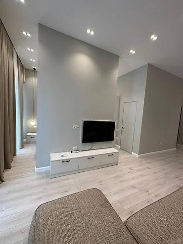 yasamalda evler: İcarəyə verilir 2 otaqlı yeni tikili 51 m², Ağ şəhər q. Kateqoriya — 5