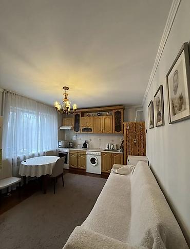 Долгосрочная аренда домов: 210 м², 8 комнат — 7