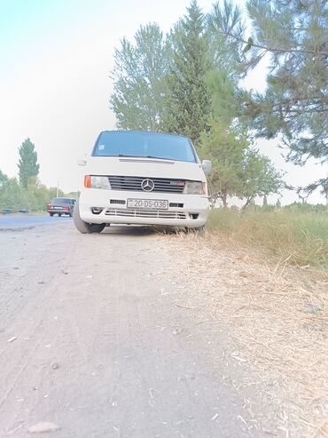 Mercedes-Benz: Mercedes-Benz Vito: 2.2 l | 2002 il Van/Minivan — 8