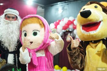 Манежи: Animator geyimlərinin qiyməti ikisi birlikdə qeyd olunub. Geyimlər az