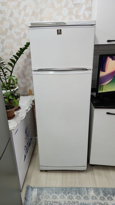 Холодильники: Холодильник Stinol, Б/у, Двухкамерный, 60 * 170 * 60