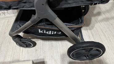 Gəzinti arabaları: Klassik gəzinti arabası, Kidilo, İşlənmiş, Yaş: 12-18 ay, Ünvandan götürmə — 9