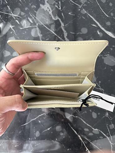 asma: Karl Lagerfeld qadın pulqabısı - Rəng: açıq bej/ivori - Material — 2