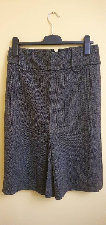 Suknje: Suknje u L vel. 600din. Dve suknje u L vel. po vašem izboru za na lalafo.rs — 23 Suknje: Suknje u L vel. 600din. Dve suknje u L vel. po vašem izboru za — 23