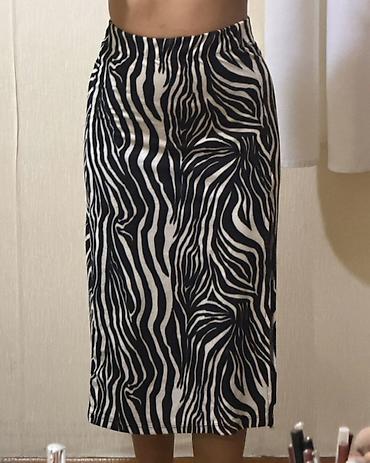Ətəklər: Zebra naxışlı midi ətək - Model: Bədənə oturan, düz kəsim - Uzunluq — 2