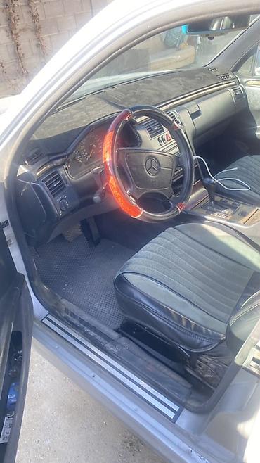 volkswagen caddy: Mercedes-Benz E-Class: 1996 г., 3.2 л, Автомат, Бензин, Седан — 9