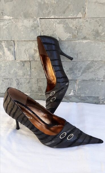 Ostale cipele: Obuća po 100 din,nemaju oštećenja — 1