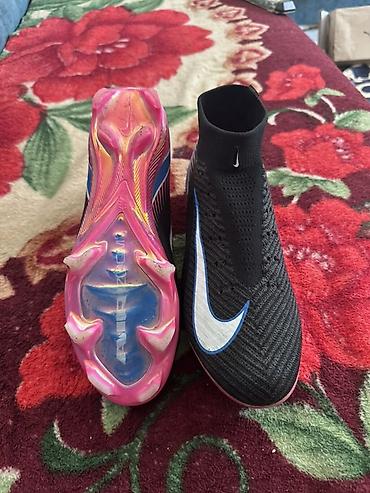 nike air: Футбольные бутсы Nike с высоким носком-носочком РАЗМЕР 41 маломерка — 1