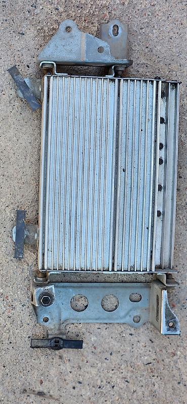 Другие автозапчасти: Продаю запчасти на Тойота аристо ' Редуктор 10000 Крышка двигателя — 6