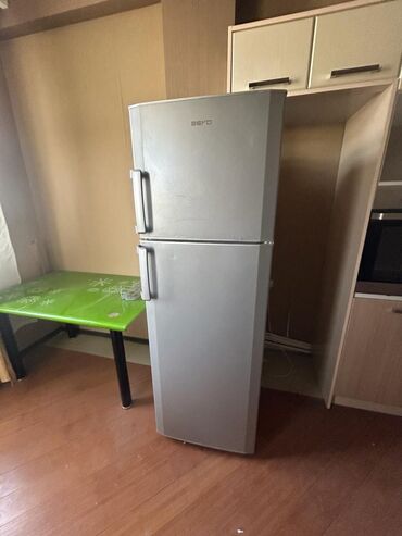 Холодильники: Б/у Холодильник Beko, De frost, Двухкамерный, цвет - Серый