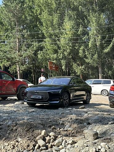 byd e9 цена: BYD E9: 2021 г., Электромобиль, Седан — 3