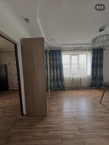 Продажа коттеджей и домов: Продаётся дом в мкр. Ак-Бата, г. Бишкек (Свердловский район), адрес — 8