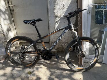 işlənmiş qaçış aparatı: Б/у Городской велосипед Vista, 24", скоростей: 18, Самовывоз