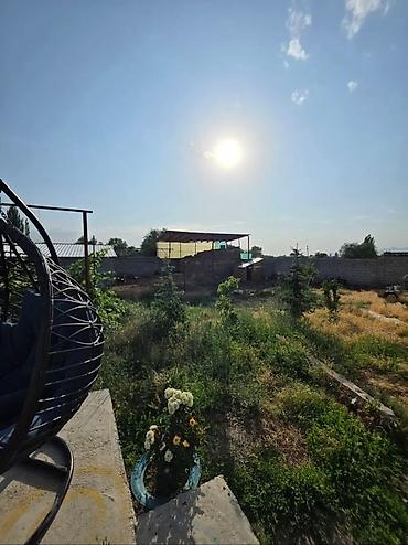 Продажа коттеджей и домов: Чуй обл. Орловка шаарынан чон там сатылат 17 сотка жер аянтчасы менен — 2