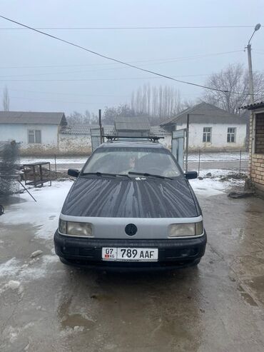 Volkswagen: Volkswagen Passat: 1990 г., 1.8 л, Механика, Бензин, Универсал