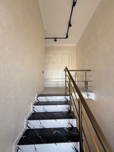 Həyət evləri və villaların satışı: Binə 5 otaqlı, 160 kv. m, Kredit var, Yeni təmirli — 24