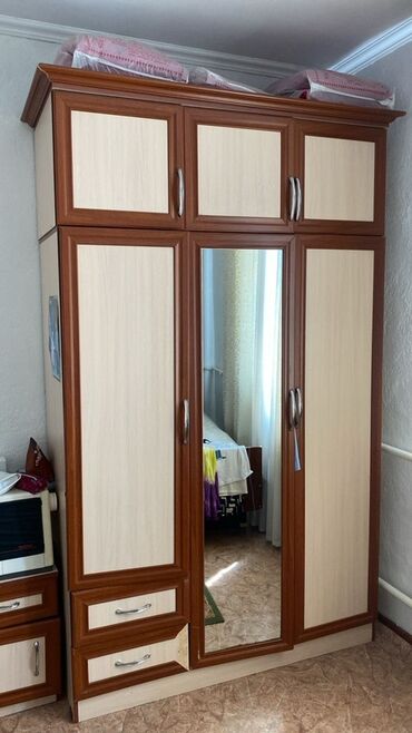 феромоны купить: Кийим салуучу шкаф, Түз