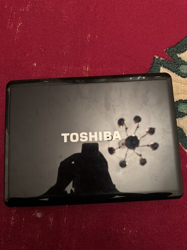 Чехлы: Toshiba noutbuk - Marka/model: Toshiba (seriya etiketlərdə görünür;