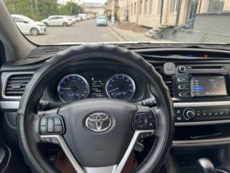 Toyota: Toyota Highlander: 2018 г., 3.5 л, Автомат, Бензин, Внедорожник — 4