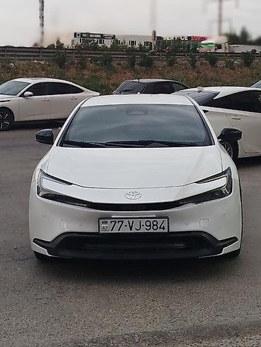 prius sveca: Toyota Prius: 2 l | 2024 il Sedan — 1