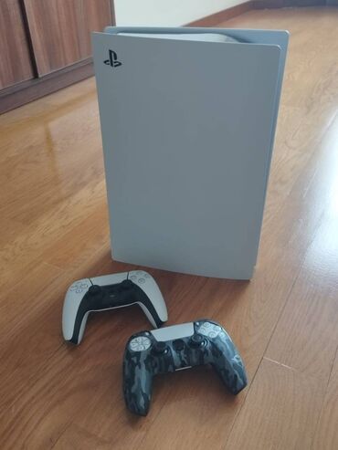 PS5 (Sony PlayStation 5): Ps5+iki joystik, işlənmiş amma gözəl vəziyətdə
