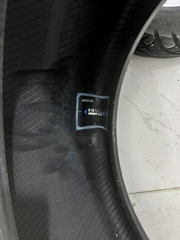 Təkərlər: Şin 245 / 40 / R 18 — 4