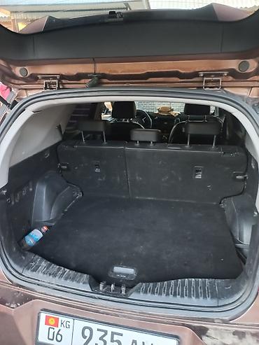 Транспорт: Ssangyong Tivoli: 2016 г., 1.6 л, Автомат, Дизель, Внедорожник — 4