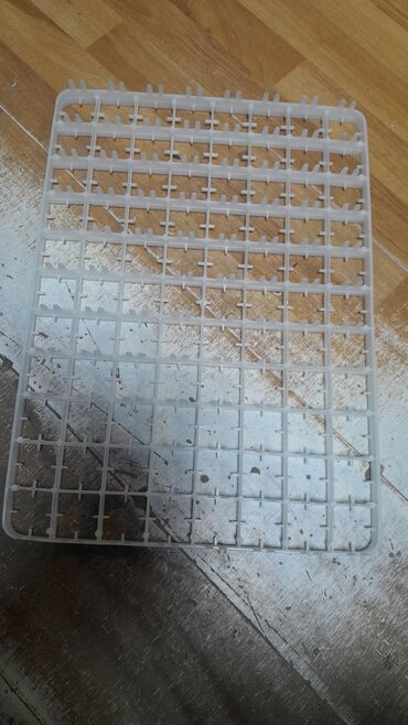 İnkubatorlar: Latoq 88 ədədlik 
ölçü 50/36 toyuq üçün — 3