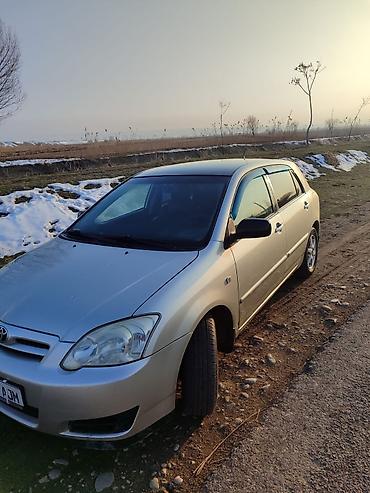 Toyota: Toyota Corolla: 2005 г., 1.4 л, Механика, Бензин, Хэтчбэк — 4