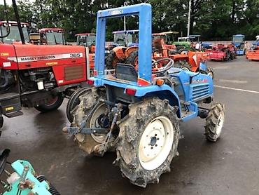 Другие тракторы: Продается Японский мини трактор Iseki Sial 21. Гидравлика есть. В пути — 2