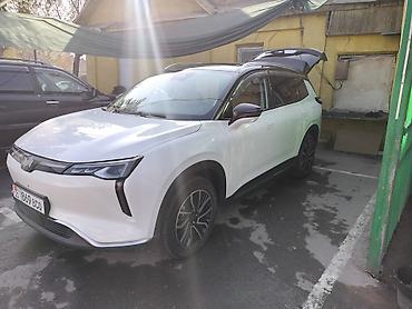 nisan note: Белый кроссовер с двухцветным кузовом: белый основной цвет и — 6