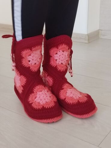 обувь мужская зима: Домашние тапочки 38, цвет - Красный