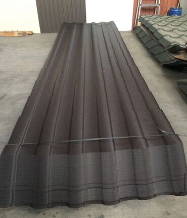 Profnastil: Bu metal kirəmit dam örtüyü üçün nəzərdə tutulmuş, dalğalı profilli — 16