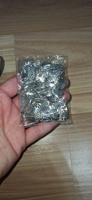 Bijuteriya dəstləri: Aksesuar bijuteriya -da lalafo.az — 9 Bijuteriya dəstləri: Aksesuar bijuteriya — 9